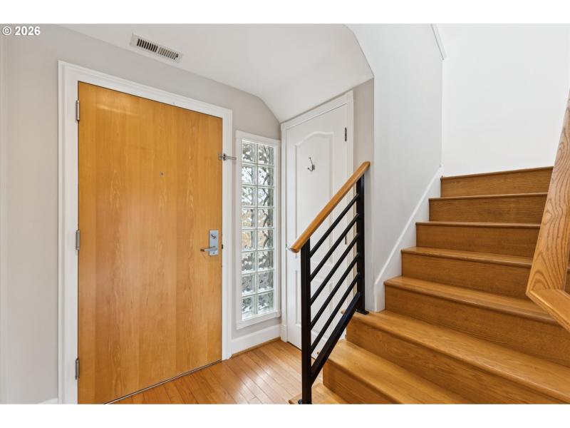 Entrance/Foyer