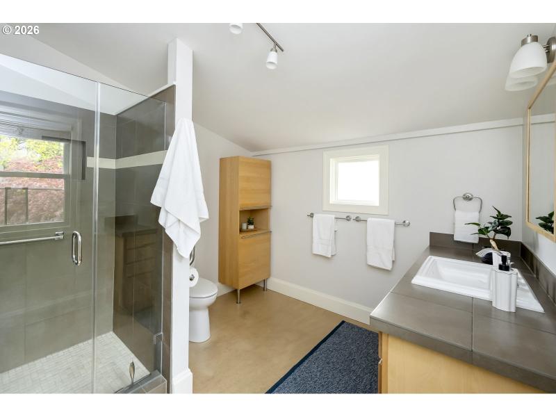 Bathroom, Attached