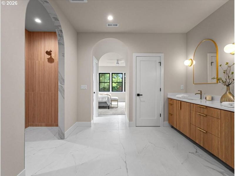 Owner's Suite Bathroom