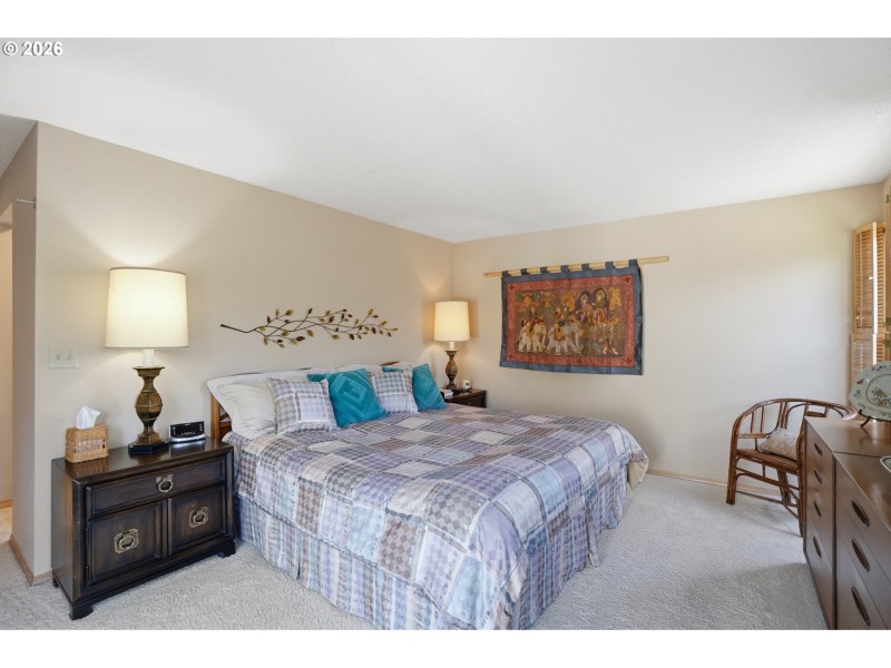Bedroom, Primary