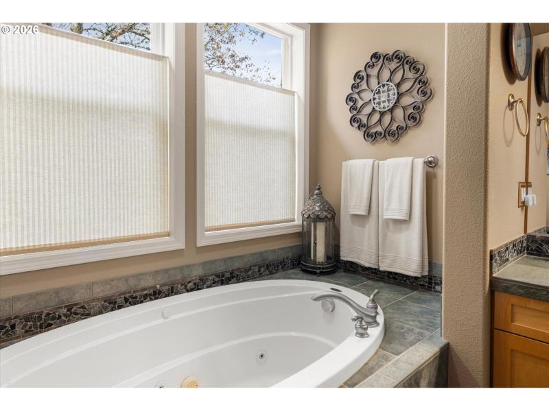 En Suite Bathroom