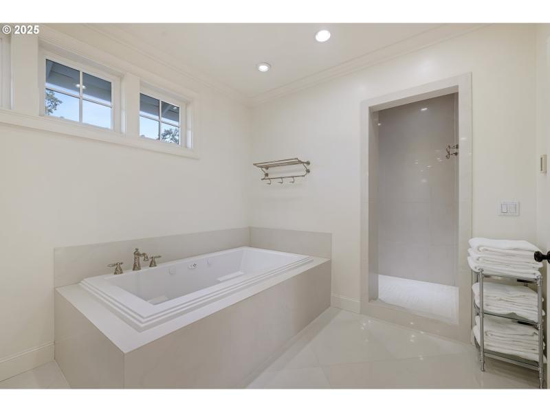 Bathroom, Attached