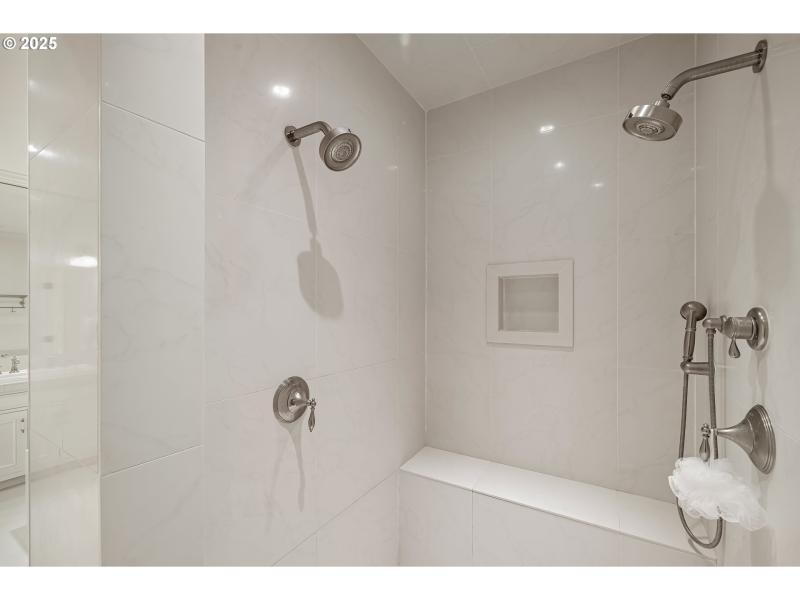 Bathroom, Attached