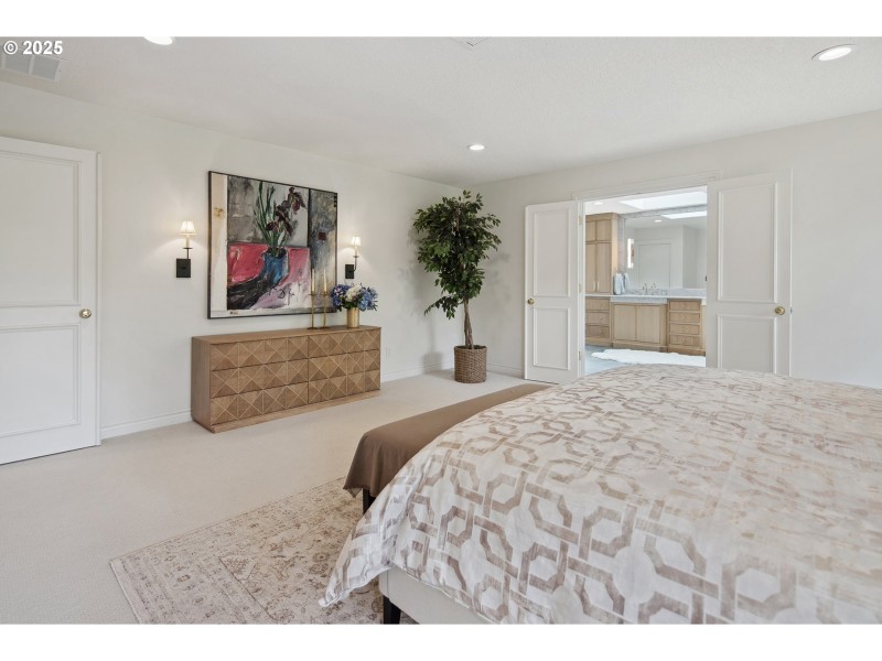 Bedroom, Primary