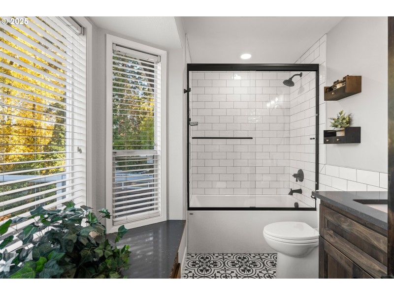 Bathroom, Attached
