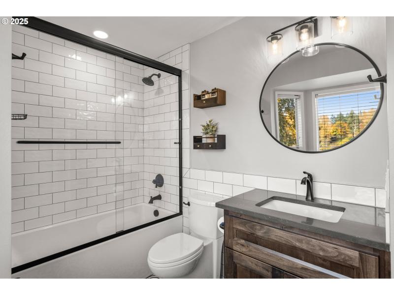 Bathroom, Attached