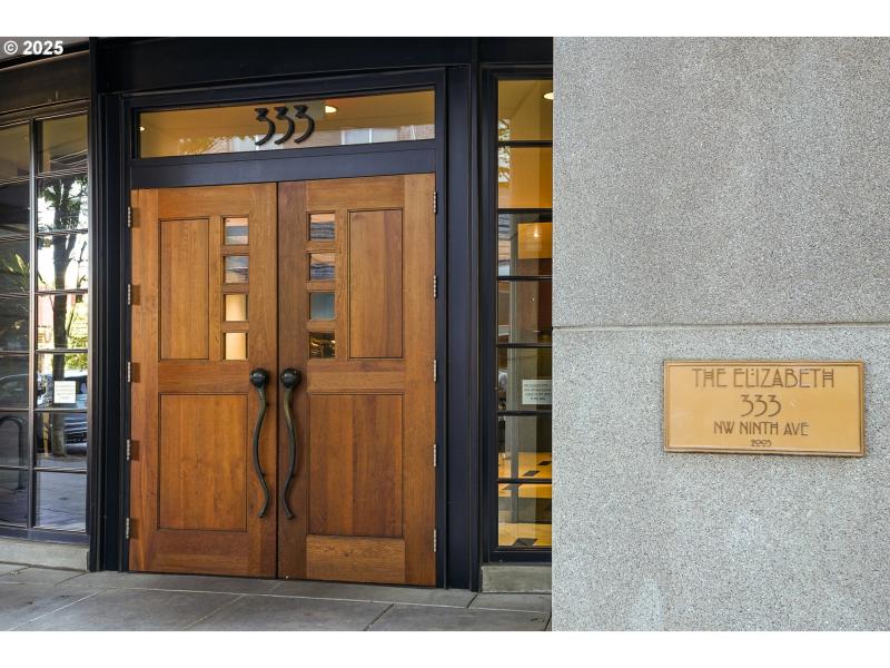 Entrance/Foyer