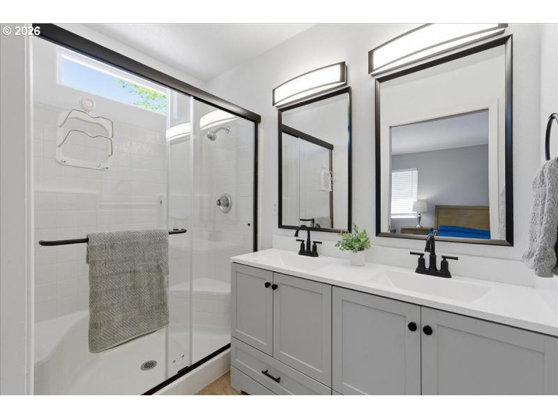 Bathroom, Attached
