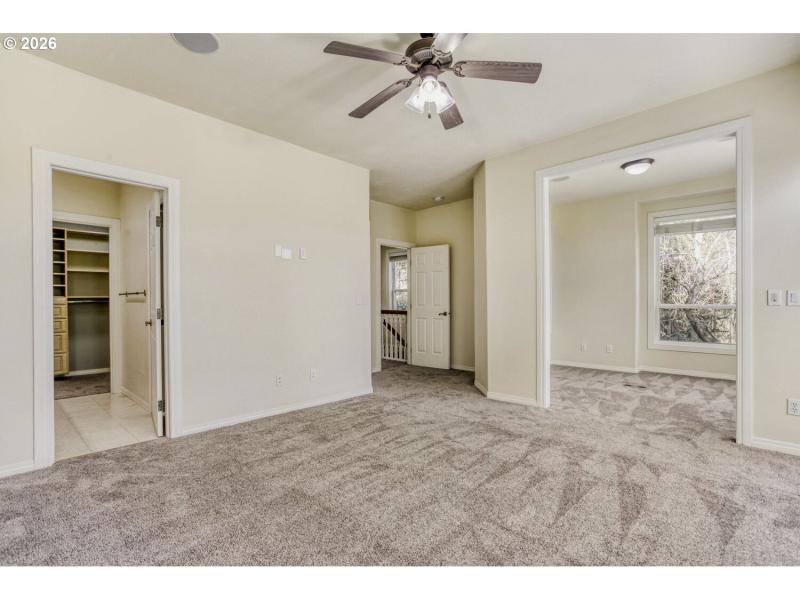 Bedroom, Primary