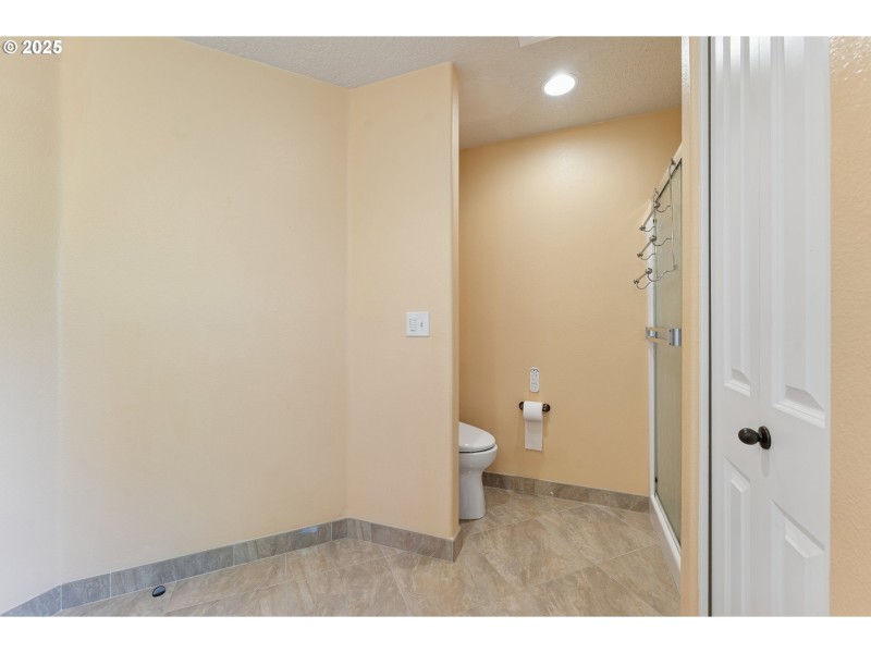 Owner's Suite Bathroom