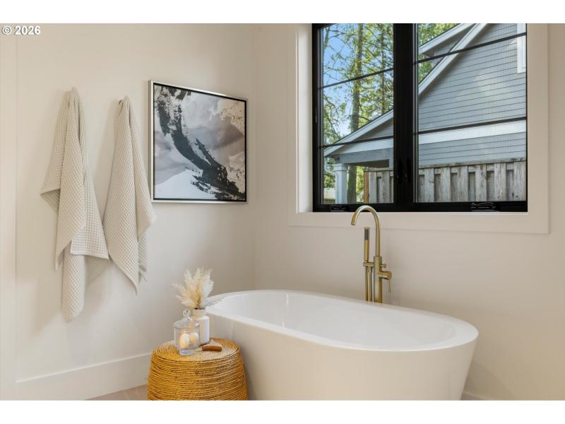 Owner's Suite Bathroom