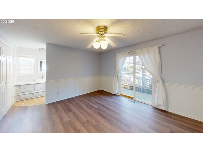 Bedroom, Owner's Suite