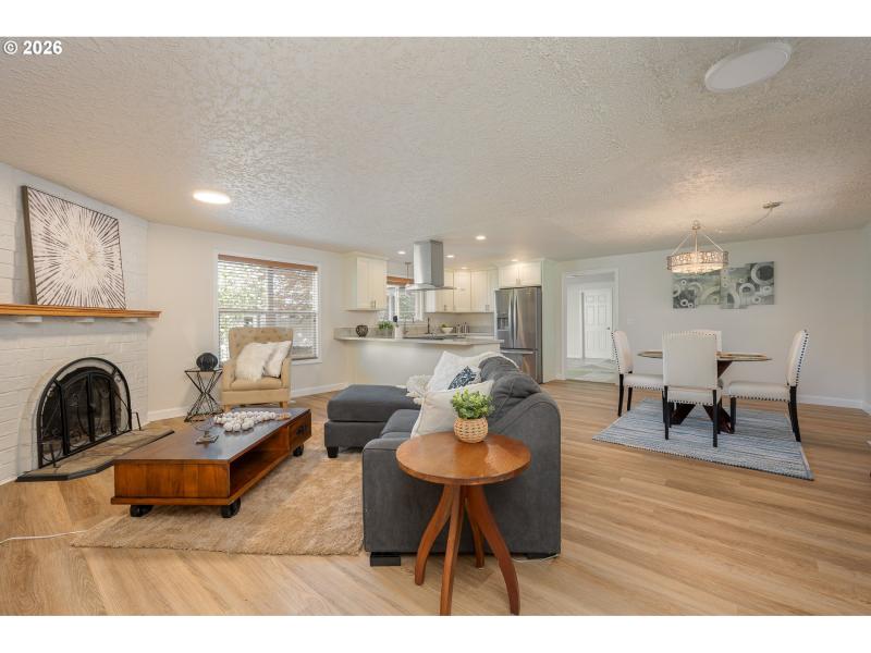 Living Room/Dining Room