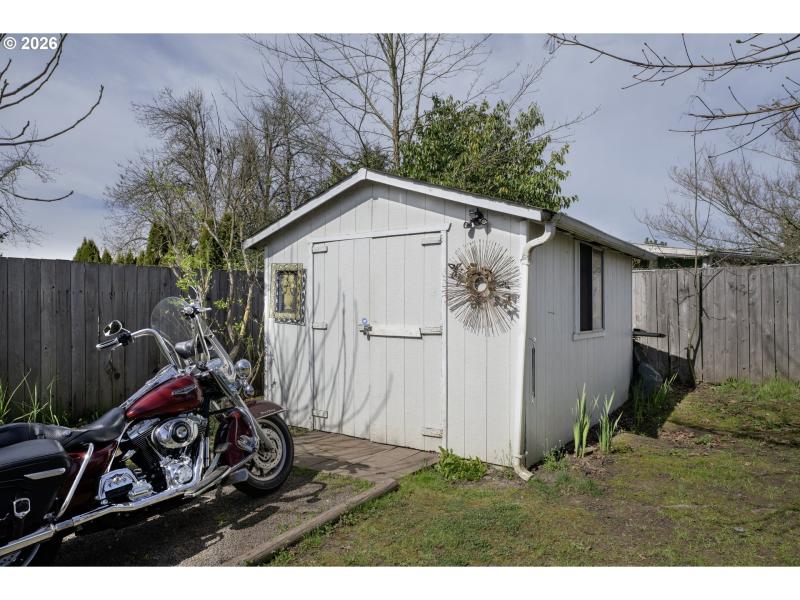 Shed