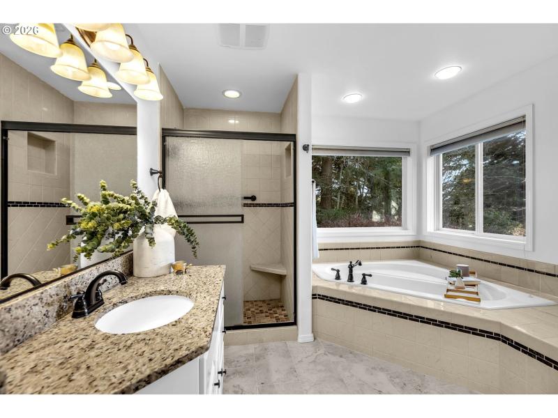 Owner's Suite Bathroom