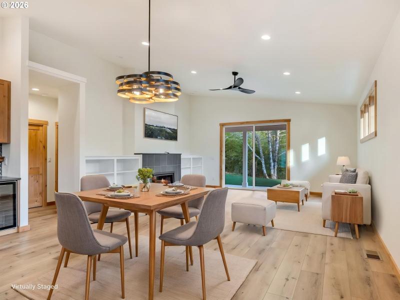 Living Room/Dining Room