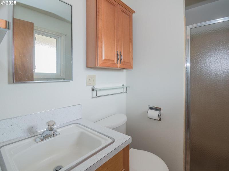 Living Room/Entrance