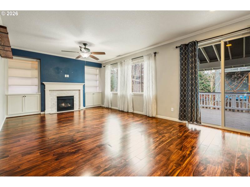 Living Room/Dining Room