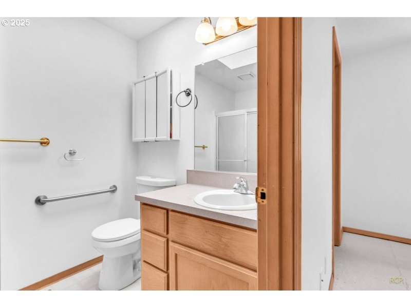 Owner's Suite Bathroom