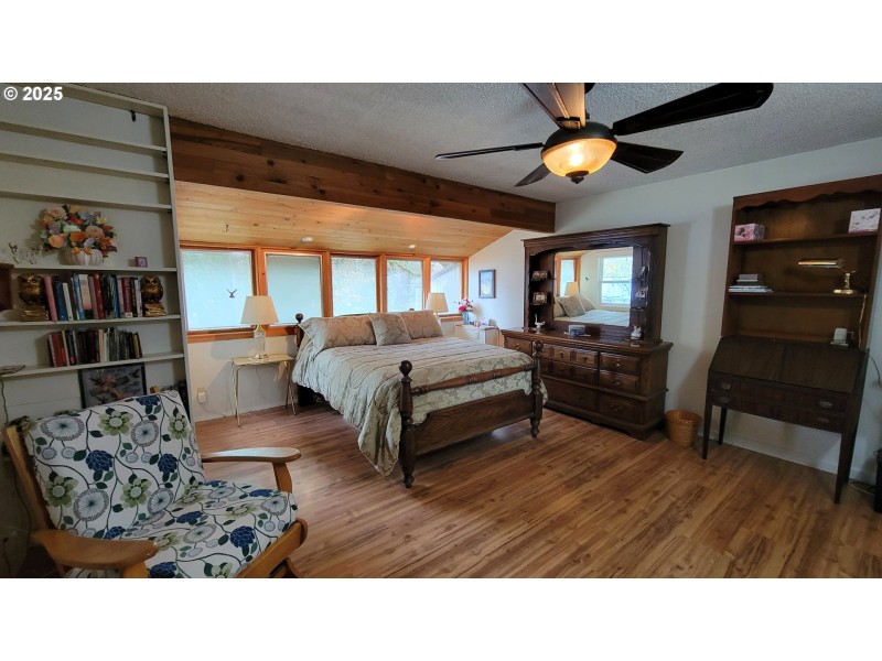 Bedroom, Owner's Suite