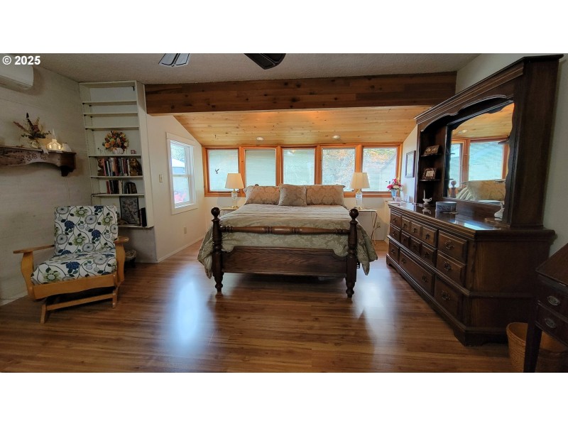 Bedroom, Owner's Suite