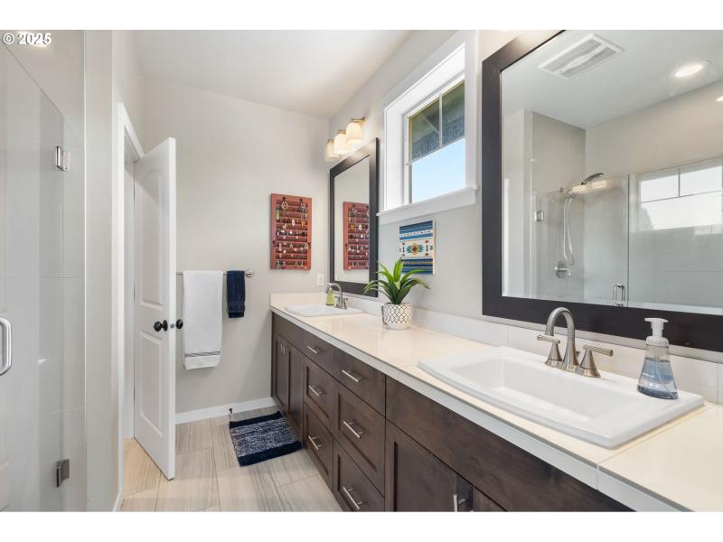 Owner's Suite Bathroom