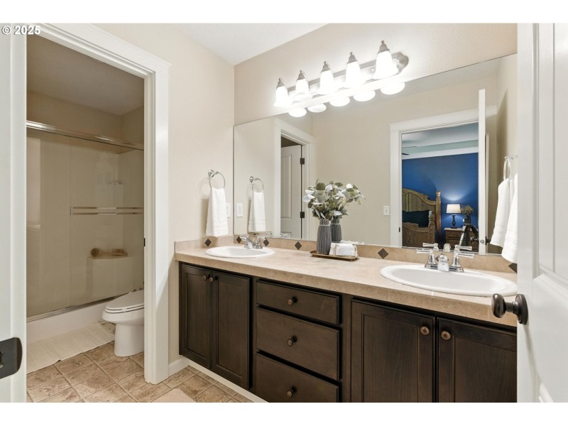 Owner's Suite Bathroom