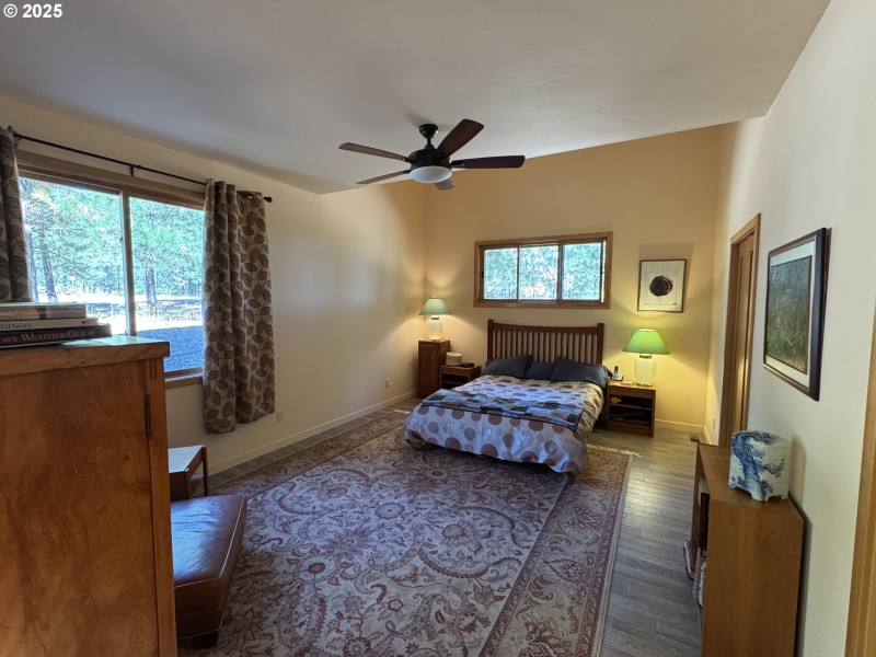 Bedroom, Primary