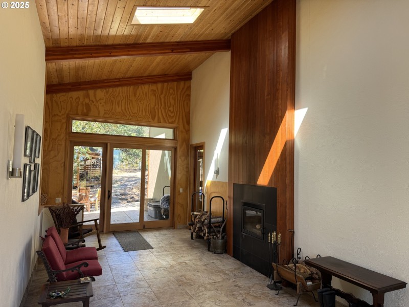 Entrance/Foyer