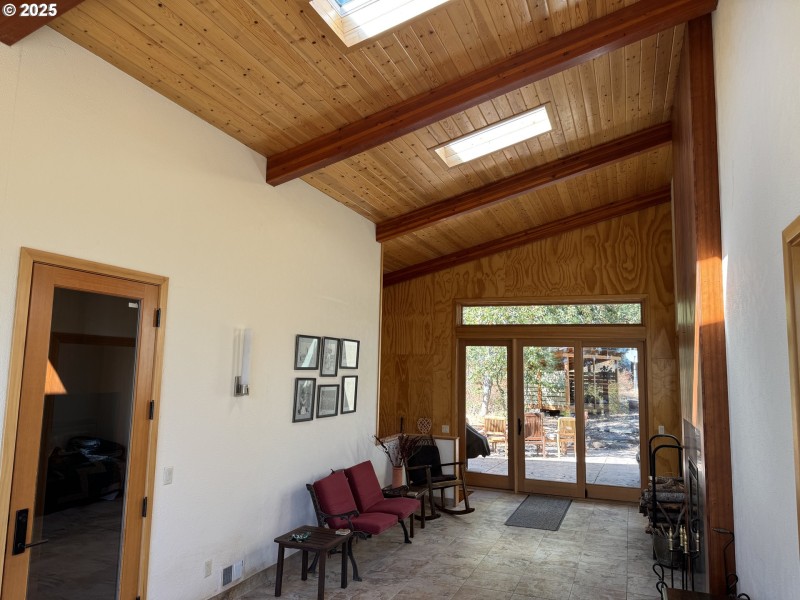 Entrance/Foyer