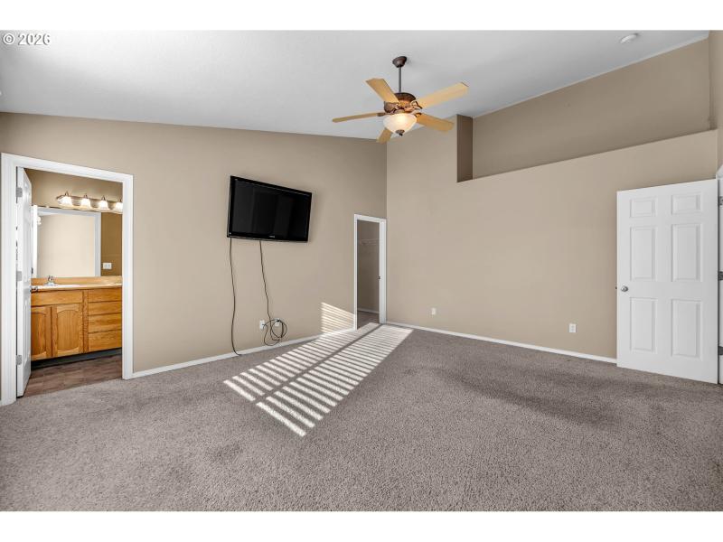 Bedroom, Owner's Suite