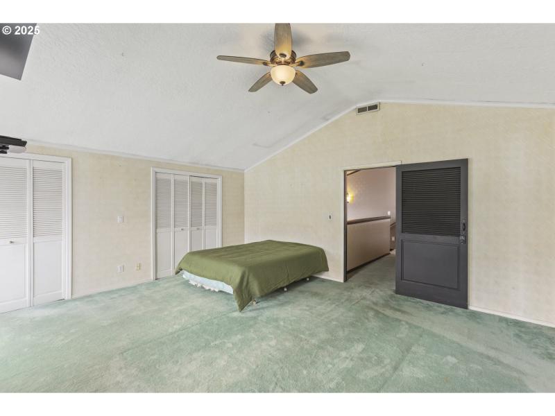 Bedroom, Owner's Suite