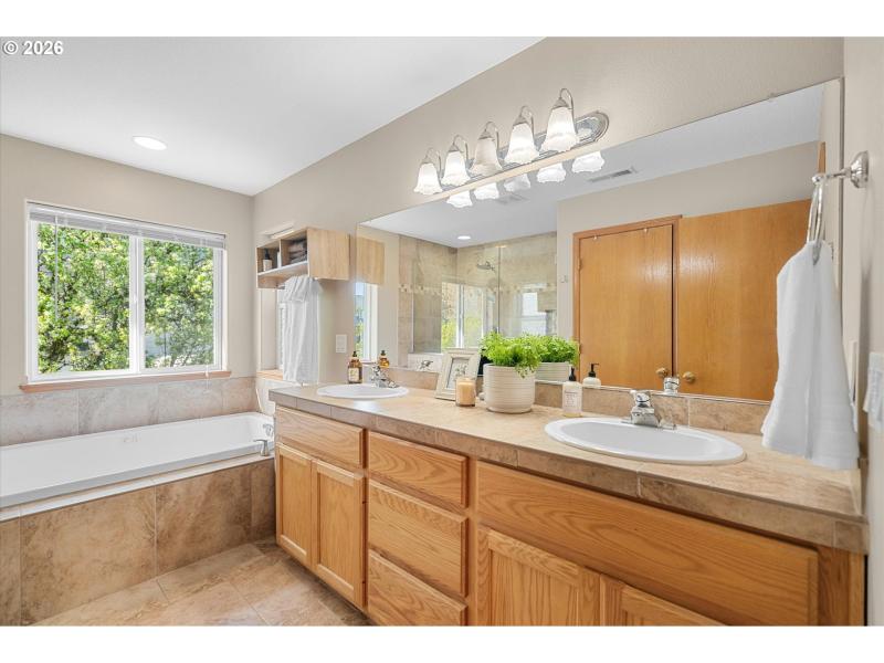 Owner's Suite Bathroom