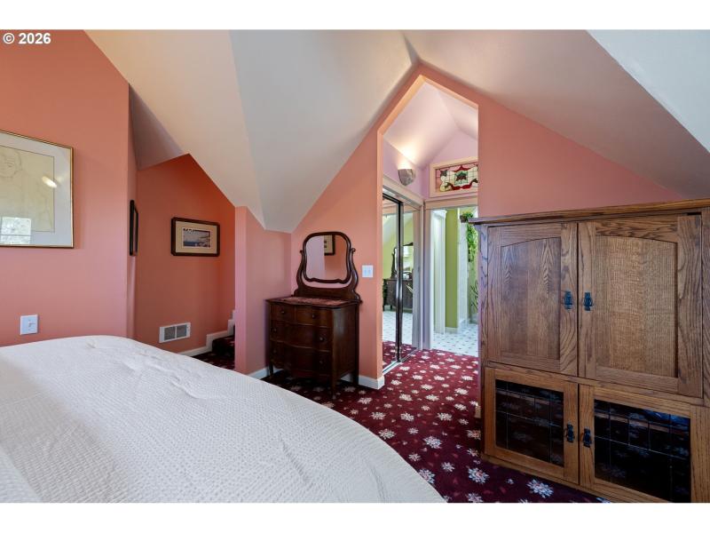 Bedroom, Owner's Suite