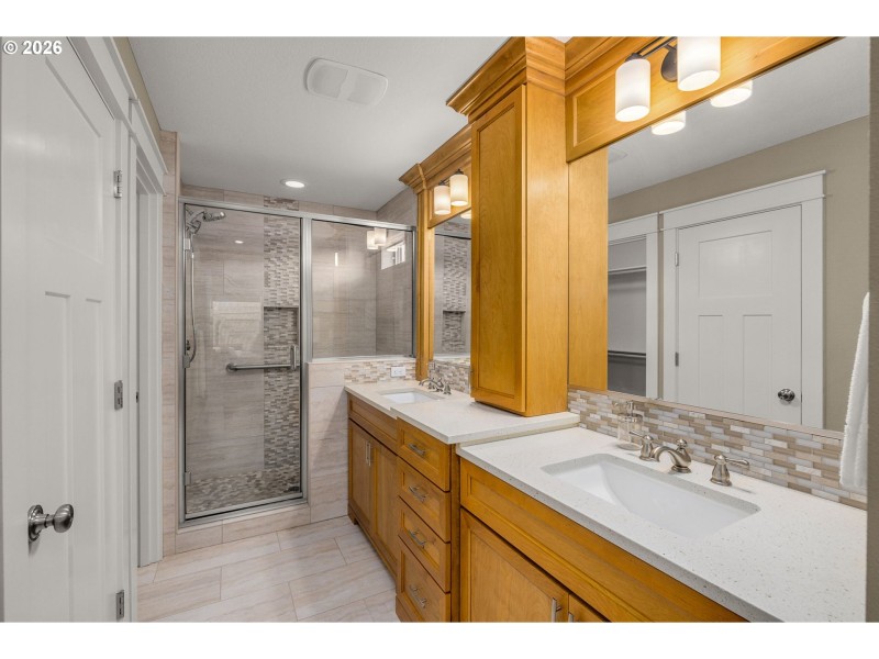 Owner's Suite Bathroom