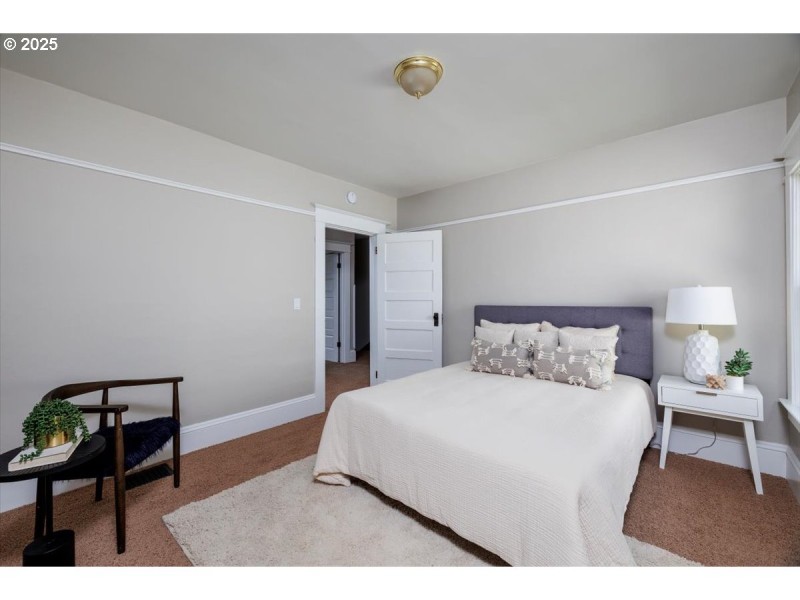 Bedroom, Primary