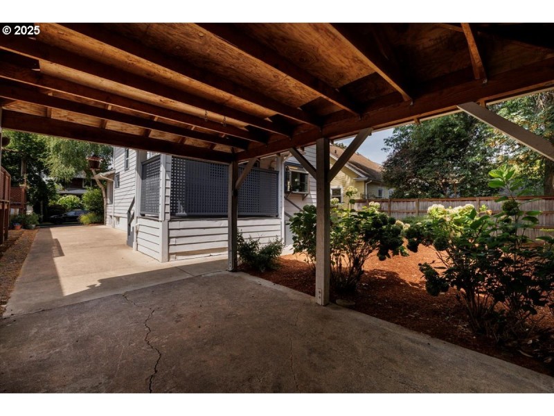 Carport
