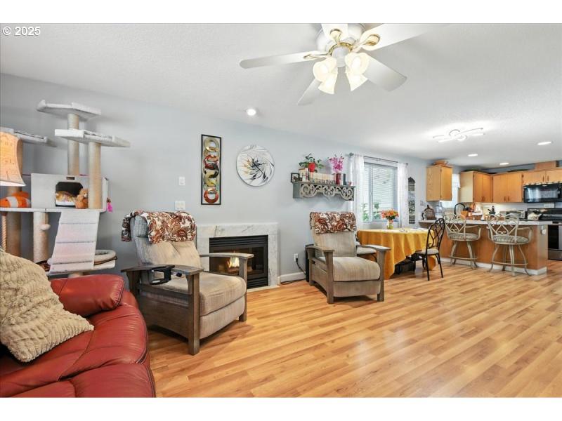 Living Room/Dining Room