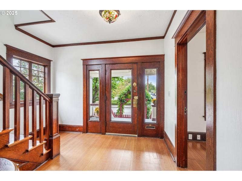 Entrance/Foyer
