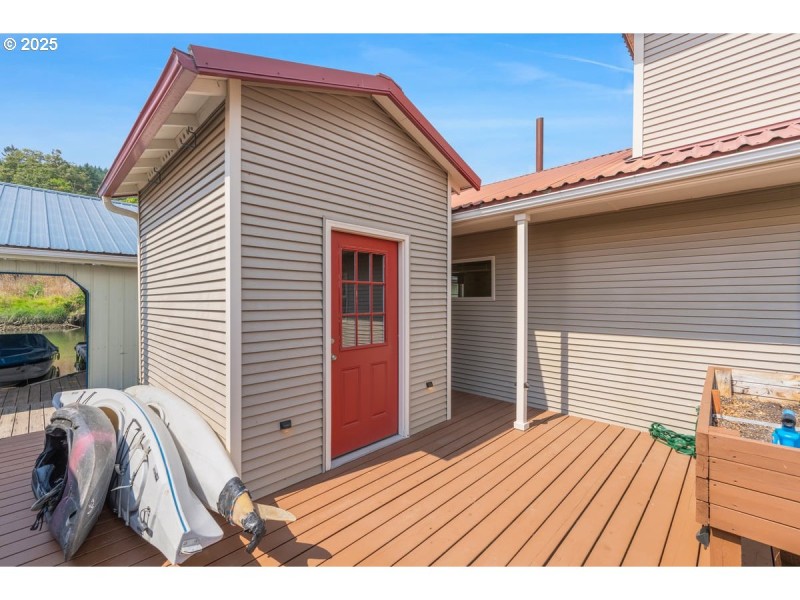 Shed