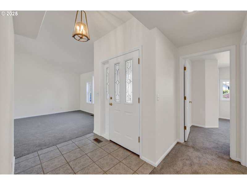 Entrance/Foyer