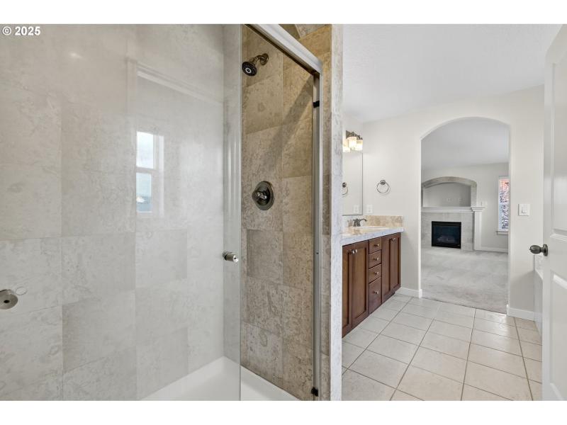Owner's Suite Bathroom