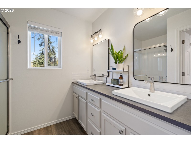 Owner's Suite Bathroom