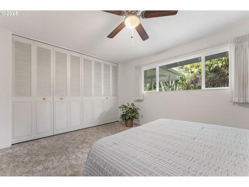 Bedroom, Primary