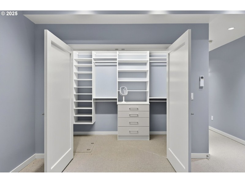 Bedroom, Owner's Suite