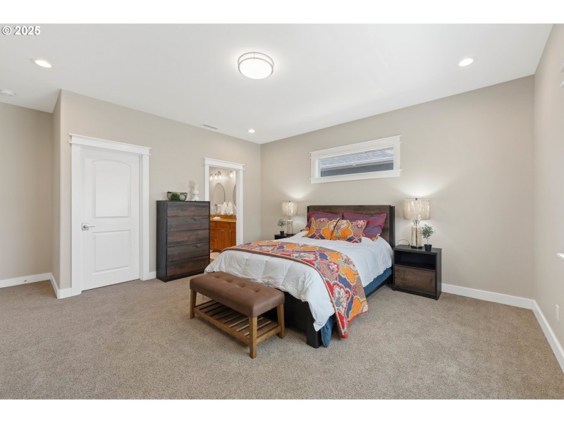 Bedroom, Owner's Suite