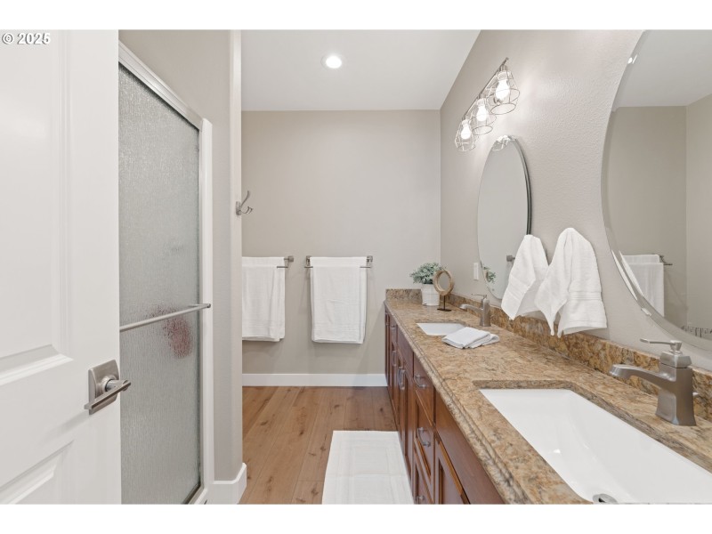 Bathroom, Attached