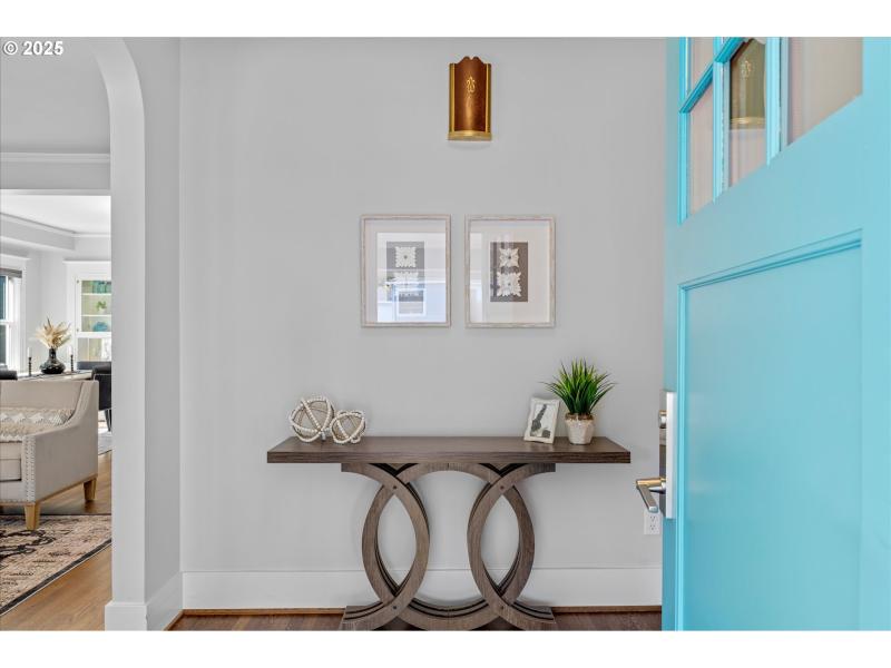 Entrance/Foyer