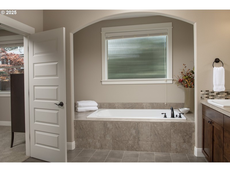 Owner's Suite Bathroom