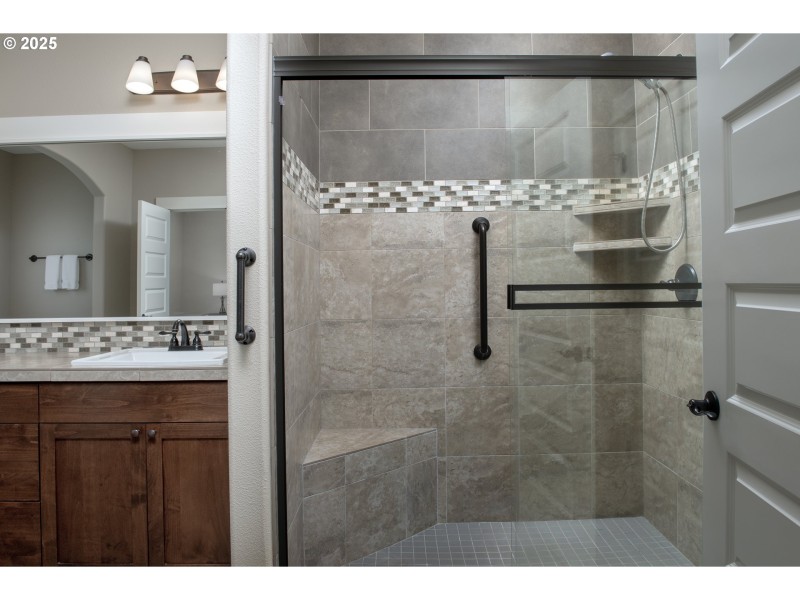 Owner's Suite Bathroom